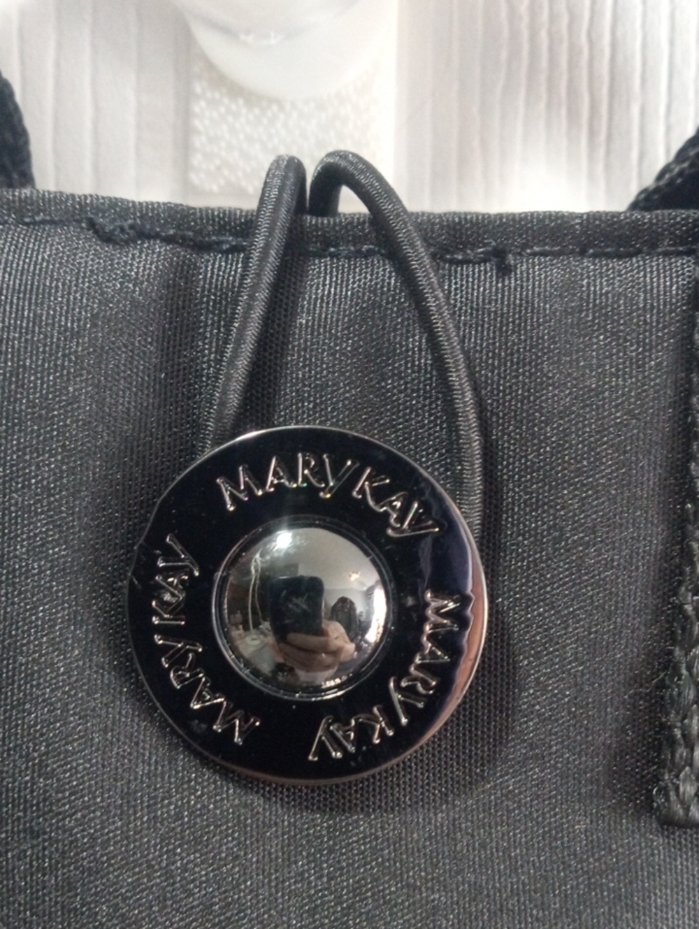 MARY KAY MAKE UP BAG - Picture 9 of 9